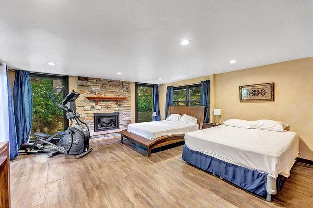 1014 LAVERNE DRIVE, Green Bay, WI 54311