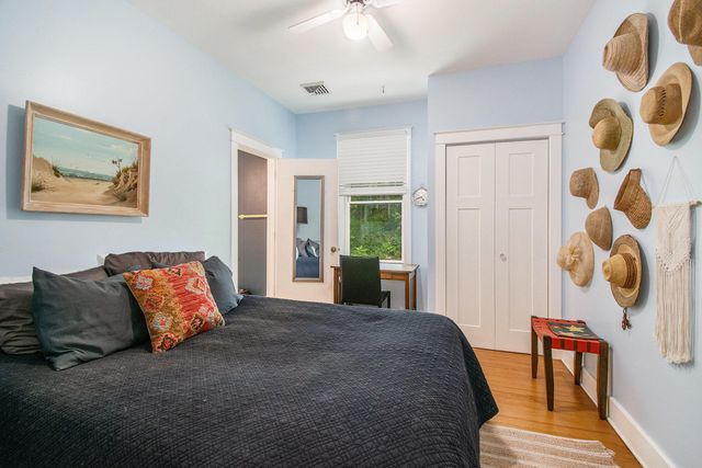 808 Waverly Road, Chesterton, IN 46304