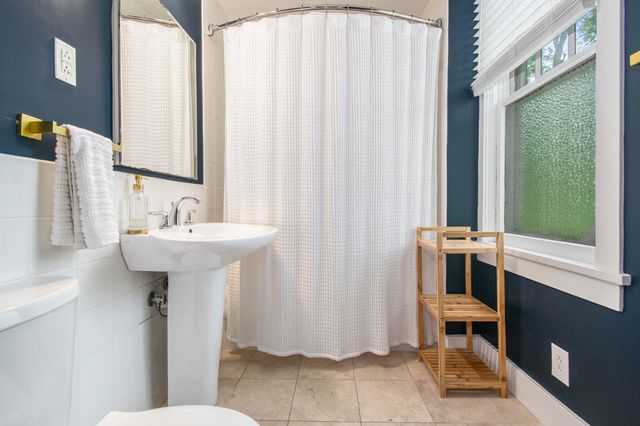 808 Waverly Road, Chesterton, IN 46304