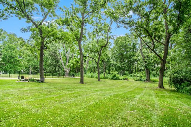 808 Waverly Road, Chesterton, IN 46304