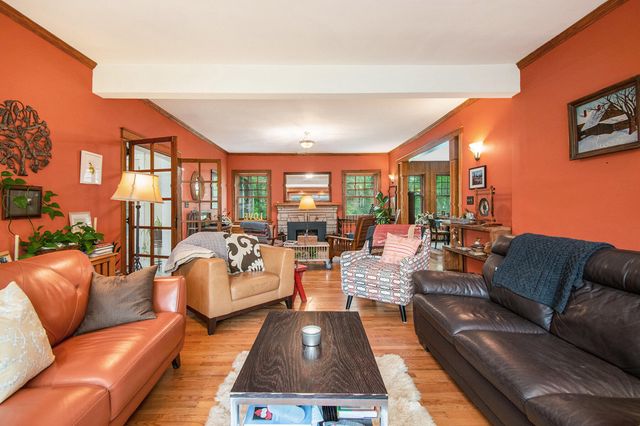 808 Waverly Road, Chesterton, IN 46304