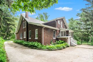 808 Waverly Road, Chesterton, IN 46304