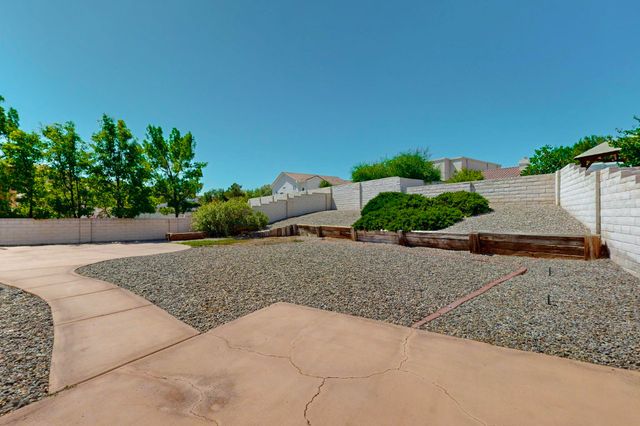 3546 Newcastle Drive SE, Rio Rancho, NM 87124