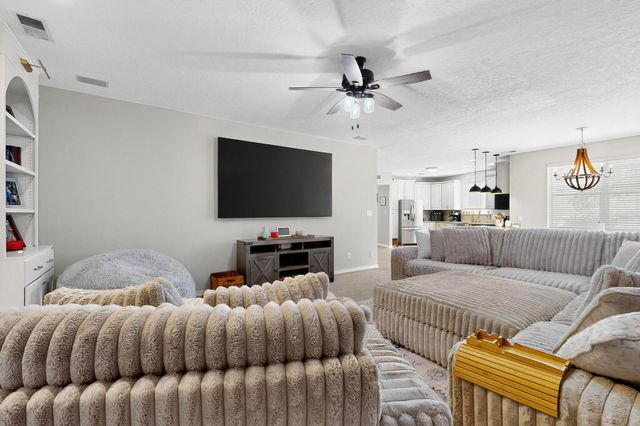 3546 Newcastle Drive SE, Rio Rancho, NM 87124