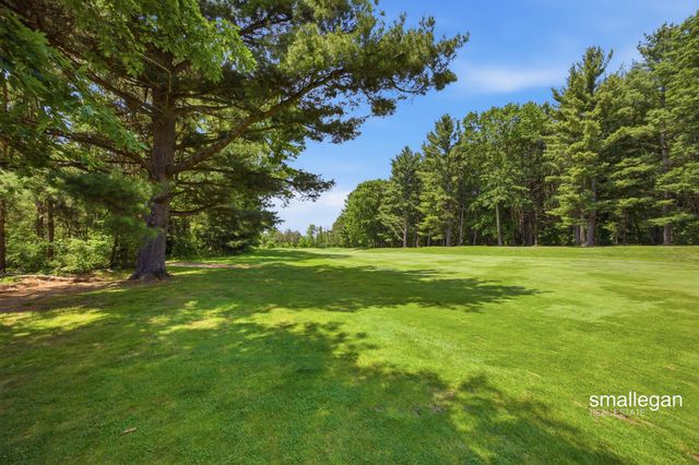 12905 Bowen Lake Drive, Gowen, MI 49326
