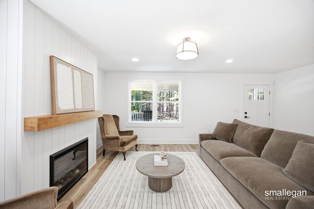 12905 Bowen Lake Drive, Gowen, MI 49326