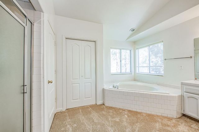 514 E Coral Pointe, Fresno, CA 93730