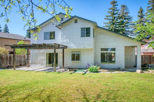 514 E Coral Pointe, Fresno, CA 93730