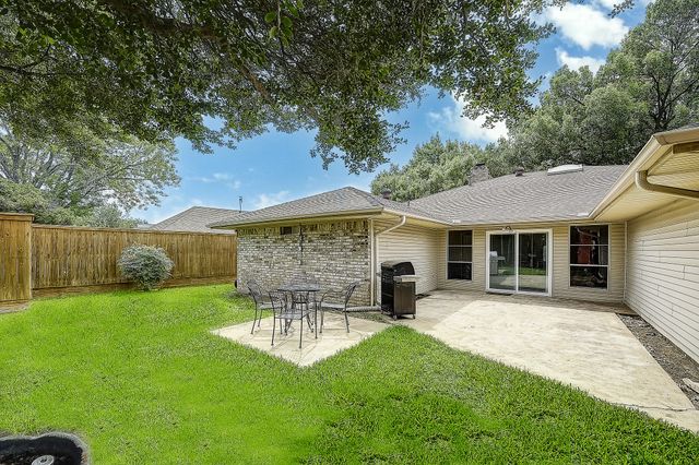 2225 Stone Creek Drive, Plano, TX 75075