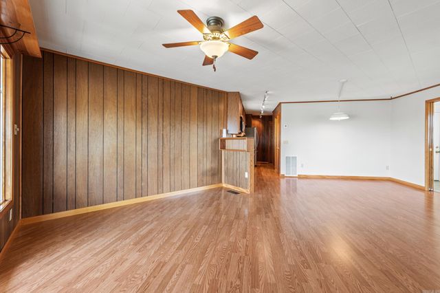 72 Sunflower Lane, Mountain Home, AR 72653