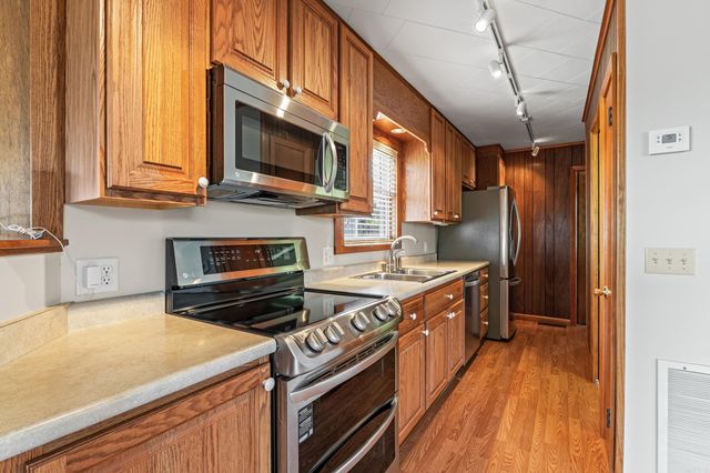 72 Sunflower Lane, Mountain Home, AR 72653