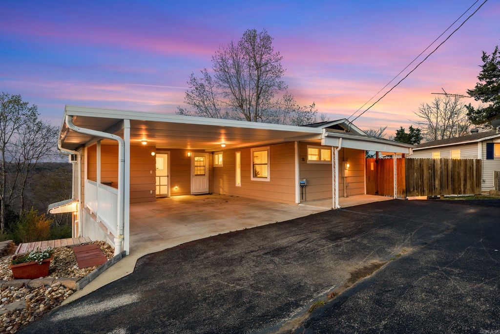 72 Sunflower Lane, Mountain Home, AR 72653