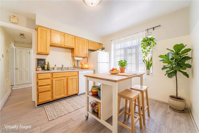 14603 Garfield Avenue, Lakewood, OH 44107