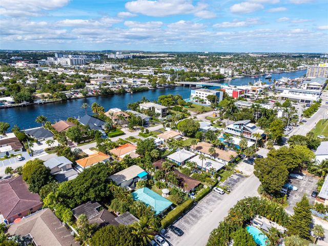 305 Hibiscus Ave, Pompano Beach, FL 33062
