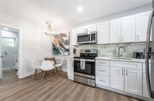 305 Hibiscus Ave, Pompano Beach, FL 33062