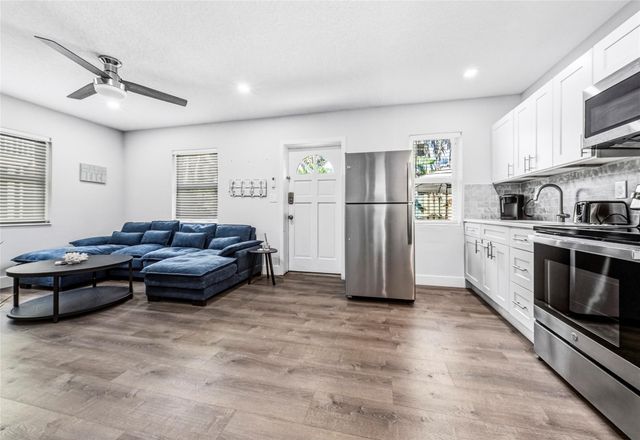 305 Hibiscus Ave, Pompano Beach, FL 33062