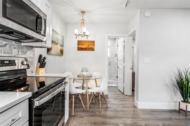 305 Hibiscus Ave, Pompano Beach, FL 33062