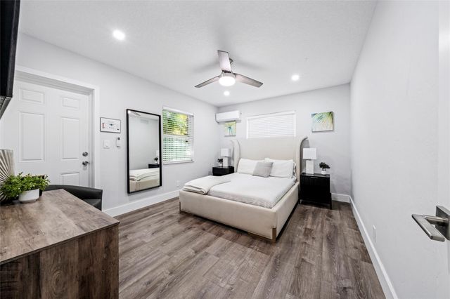 305 Hibiscus Ave, Pompano Beach, FL 33062