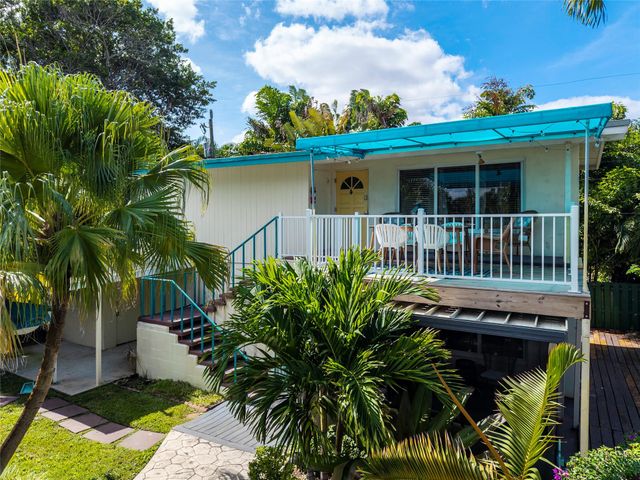 305 Hibiscus Ave, Pompano Beach, FL 33062