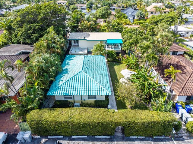 305 Hibiscus Ave, Pompano Beach, FL 33062