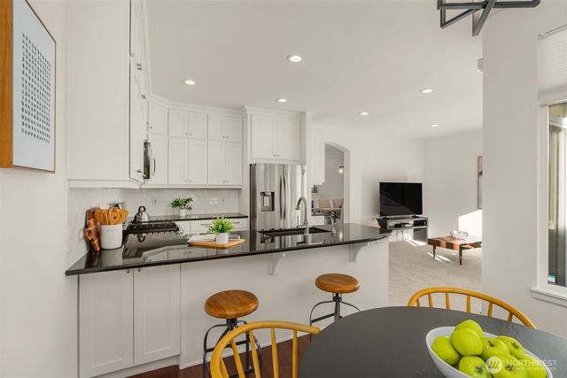 11622 114th Drive NE, Kirkland, WA 98034