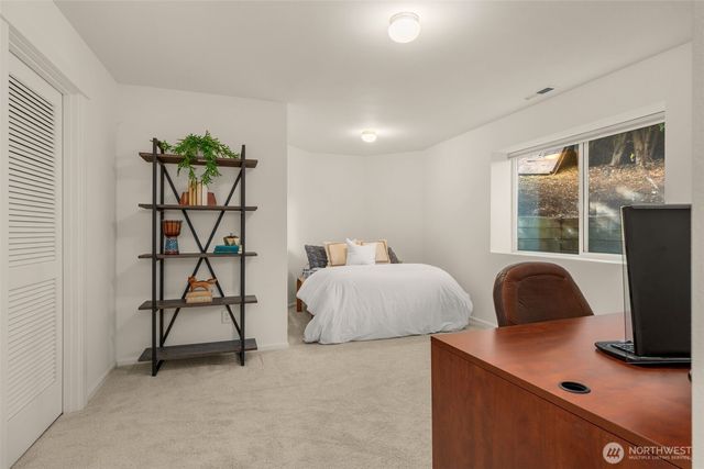 11622 114th Drive NE, Kirkland, WA 98034