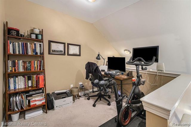 3082 Camden Drive, Troy, MI 48084