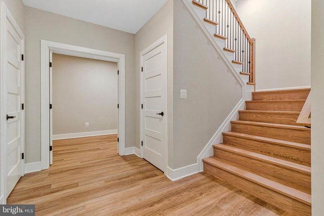 2300 MERIDIAN ST, Falls Church, VA 22046