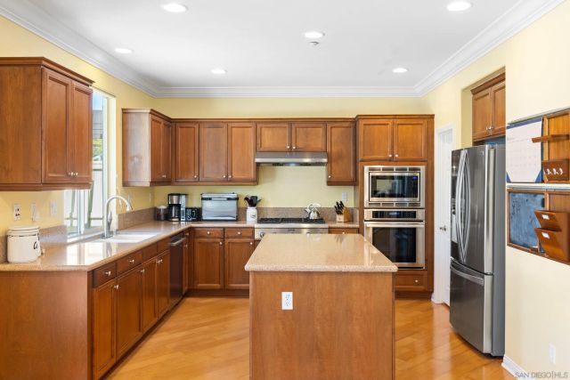 17052 Silver Pine Rd, San Diego, CA 92127