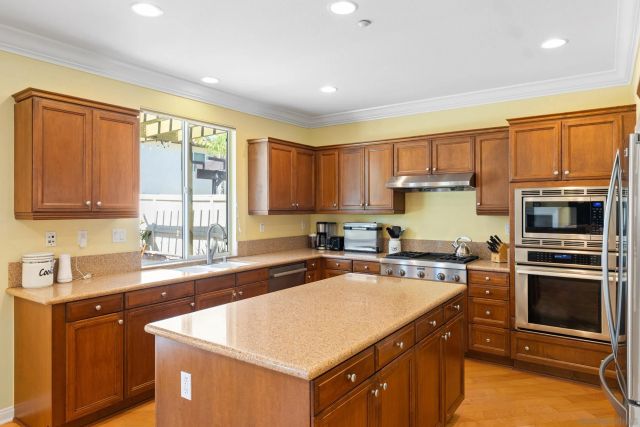 17052 Silver Pine Rd, San Diego, CA 92127