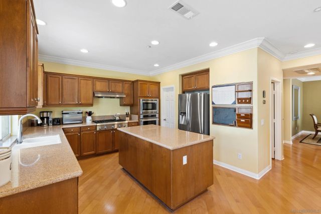 17052 Silver Pine Rd, San Diego, CA 92127