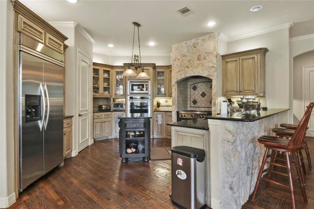 400 Vintage Court, Colleyville, TX 76034