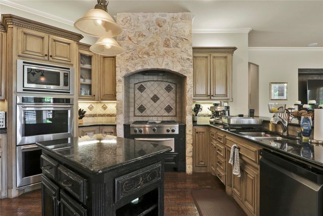 400 Vintage Court, Colleyville, TX 76034
