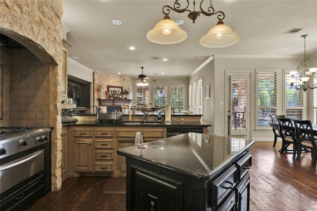 400 Vintage Court, Colleyville, TX 76034