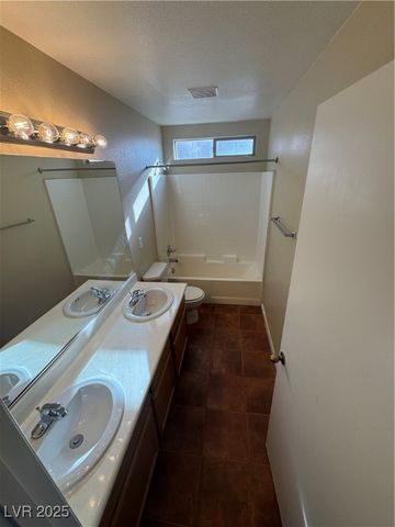 5444 Pipers Stone Street, North Las Vegas, NV 89031