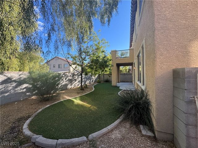 5444 Pipers Stone Street, North Las Vegas, NV 89031