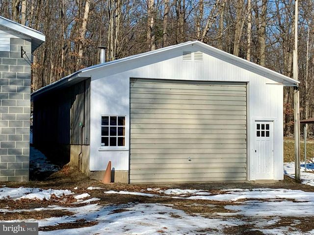 441 PINE RD, Hamburg, PA 19526