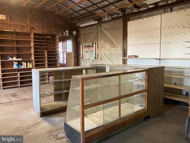 441 PINE RD, Hamburg, PA 19526