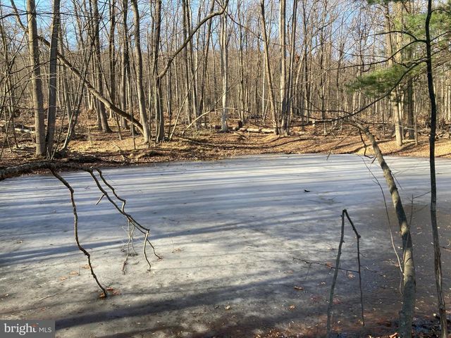 441 PINE RD, Hamburg, PA 19526