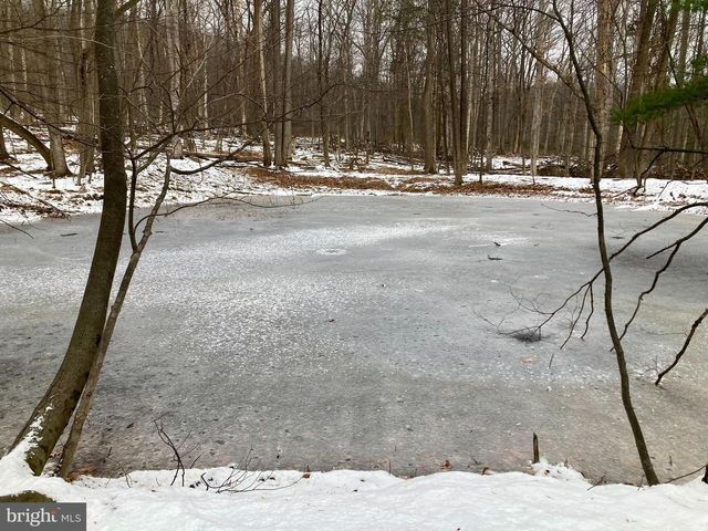 441 PINE RD, Hamburg, PA 19526