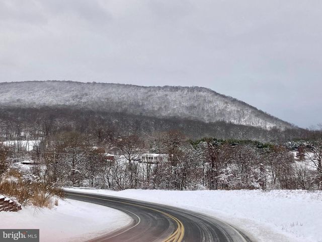 441 PINE RD, Hamburg, PA 19526