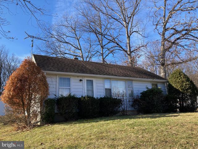 441 PINE RD, Hamburg, PA 19526