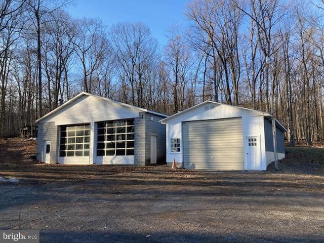 441 PINE RD, Hamburg, PA 19526