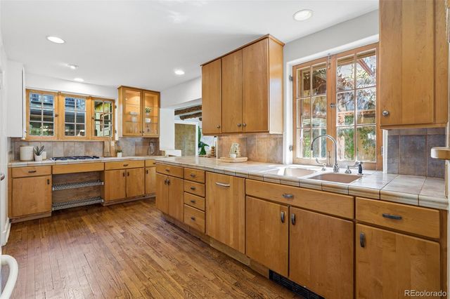 1922 Locust Street, Denver, CO 80220