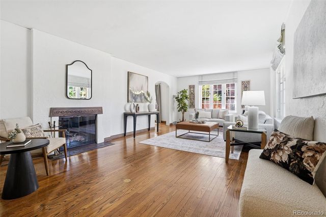 1922 Locust Street, Denver, CO 80220