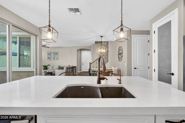 3905 E PERKINSVILLE Street, Gilbert, AZ 85295