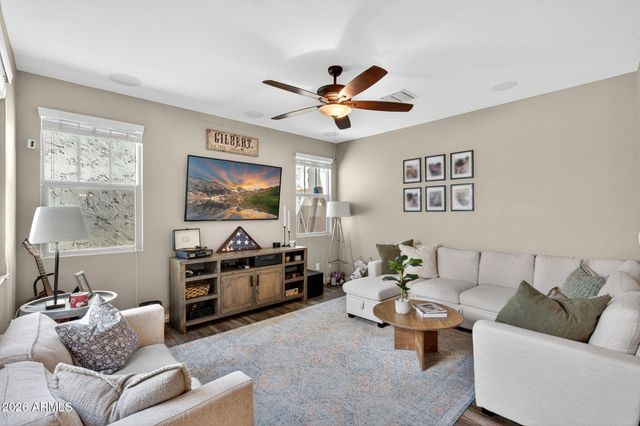 3905 E PERKINSVILLE Street, Gilbert, AZ 85295