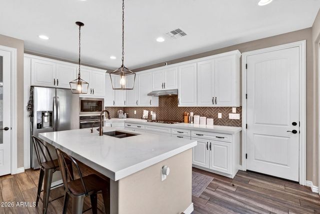 3905 E PERKINSVILLE Street, Gilbert, AZ 85295