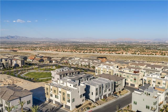 1543 Stone Perch Street, Las Vegas, NV 89138