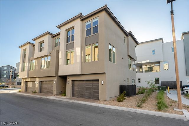 1543 Stone Perch Street, Las Vegas, NV 89138
